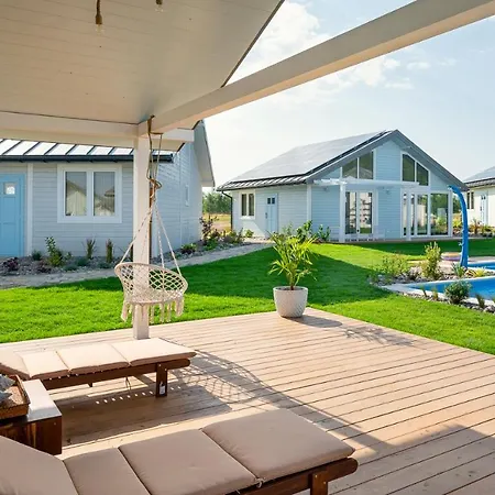 Osada Widoki, Wakacyjne Casa vacanze