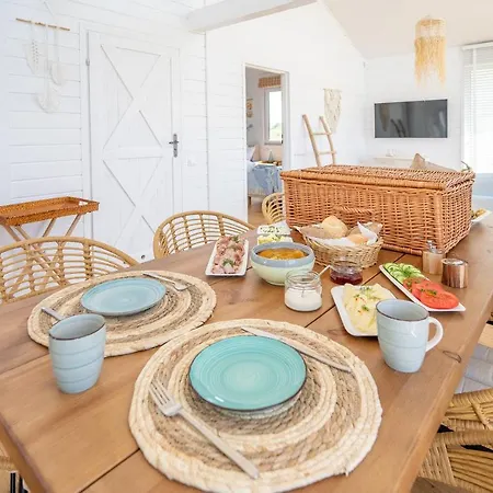 Osada Widoki, Wakacyjne * 비치에