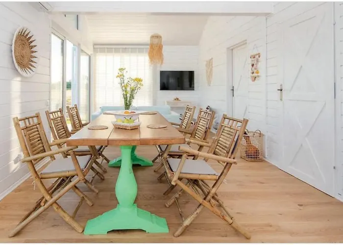 Osada Widoki, Wakacyjne Nyaraló Wicie