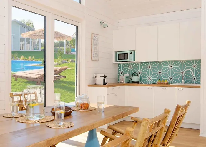 Nyaraló Osada Widoki, Wakacyjne Wicie